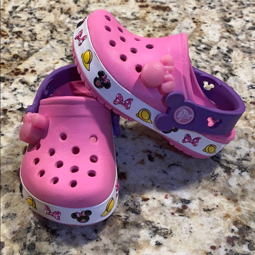 Pink Disney Minnie Mouse crocs